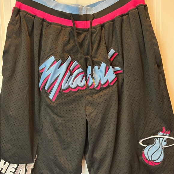 Just Don Miami Heat Mens XXL Basketball Shorts Black and Pink
